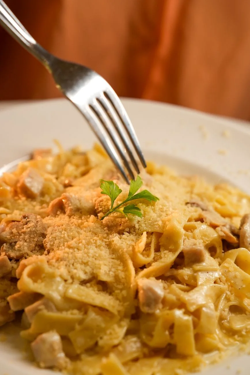 Serving inspiration for Creamy Cajun Chicken Pasta