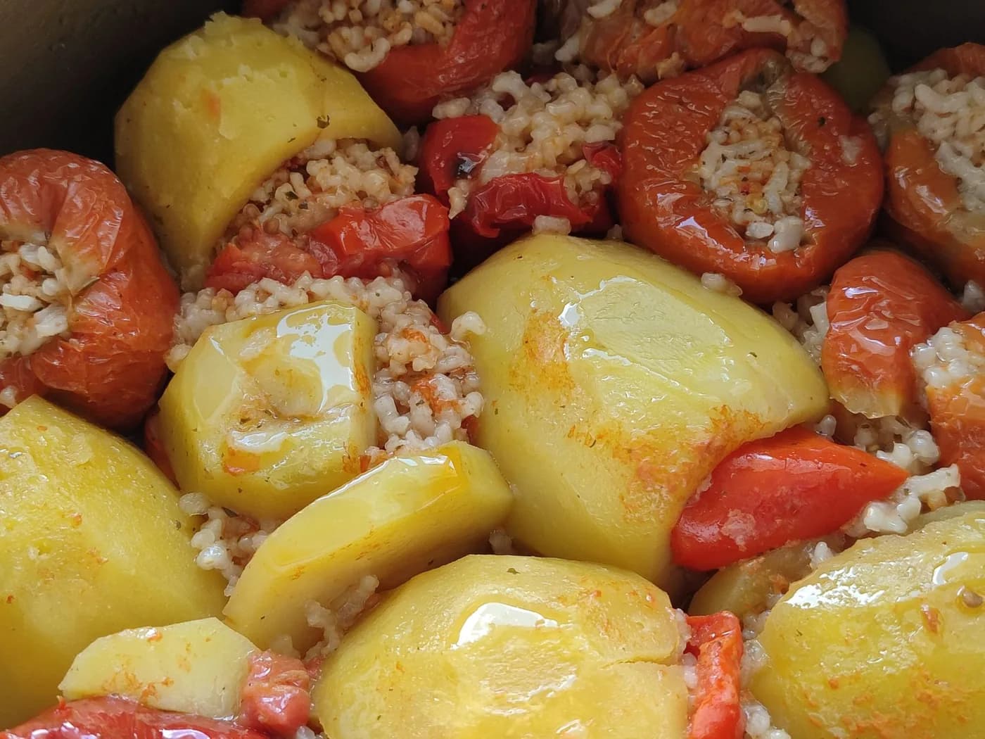 Serving inspiration for Turkey Pepper Rice Stuffed Boats